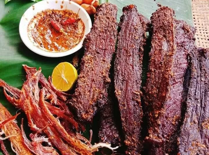 Thịt Lợn Gác Bếp